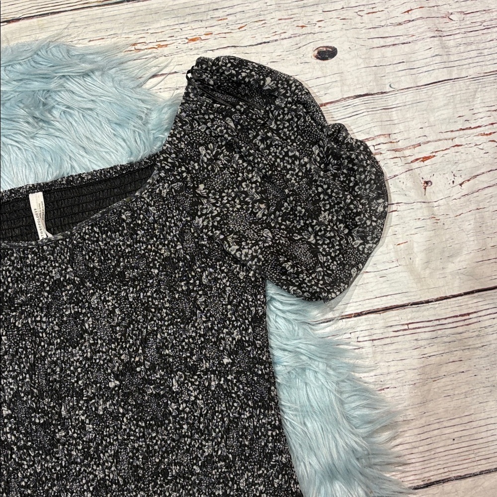 Anthropologie Aurelia floral printed smocked mesh black white top - Picture 7 of 9